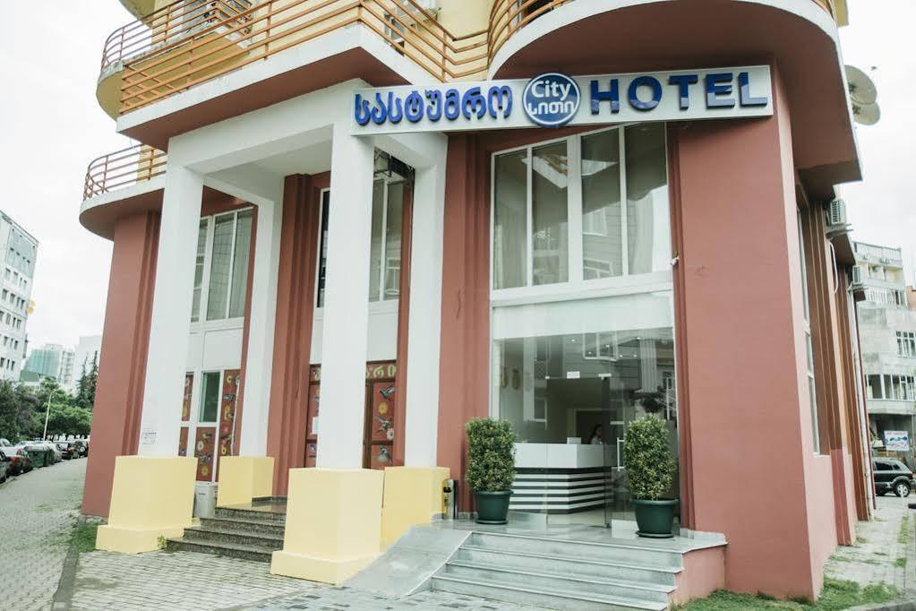 City Hotel 바투미 외부 사진