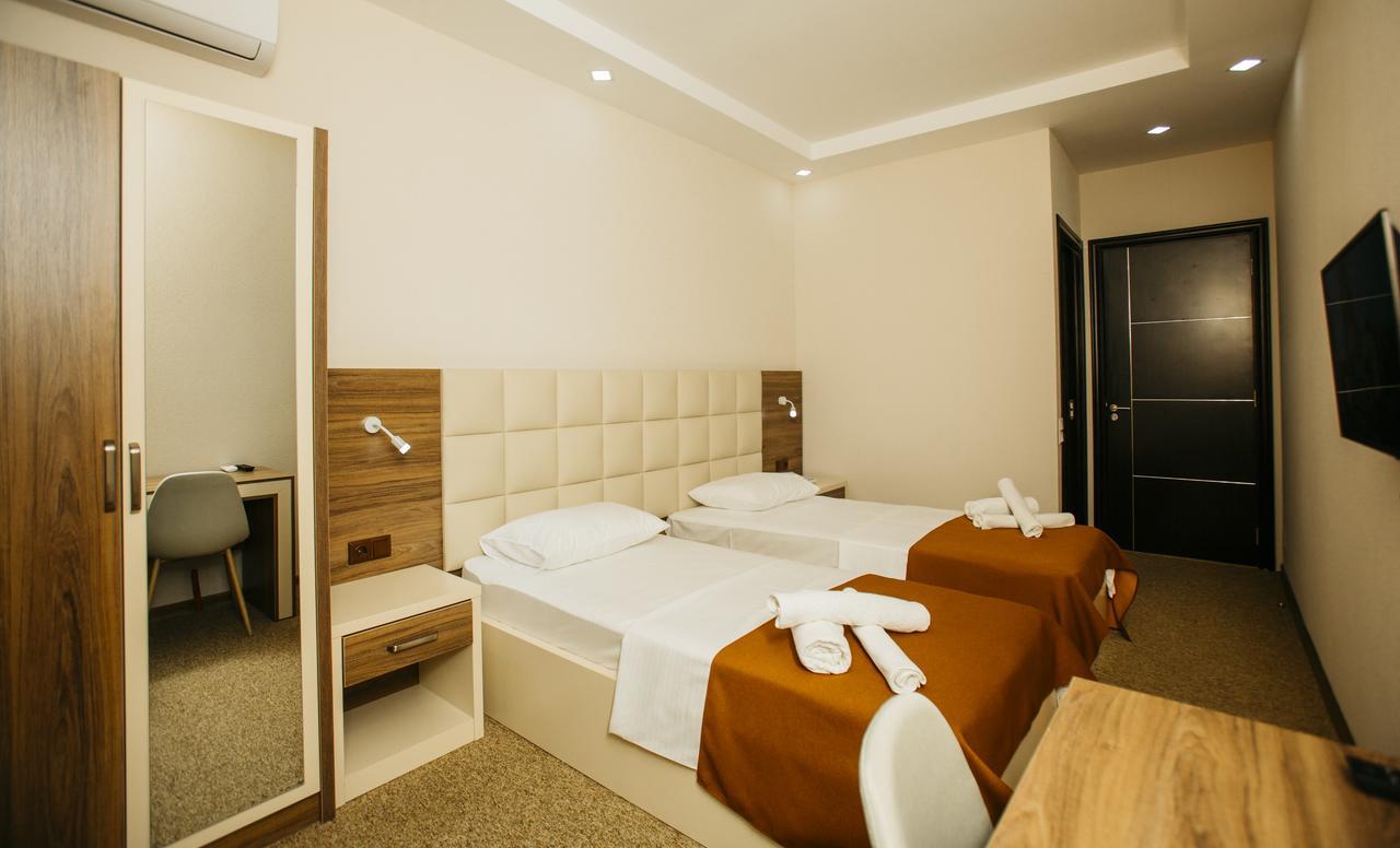 City Hotel 바투미 외부 사진