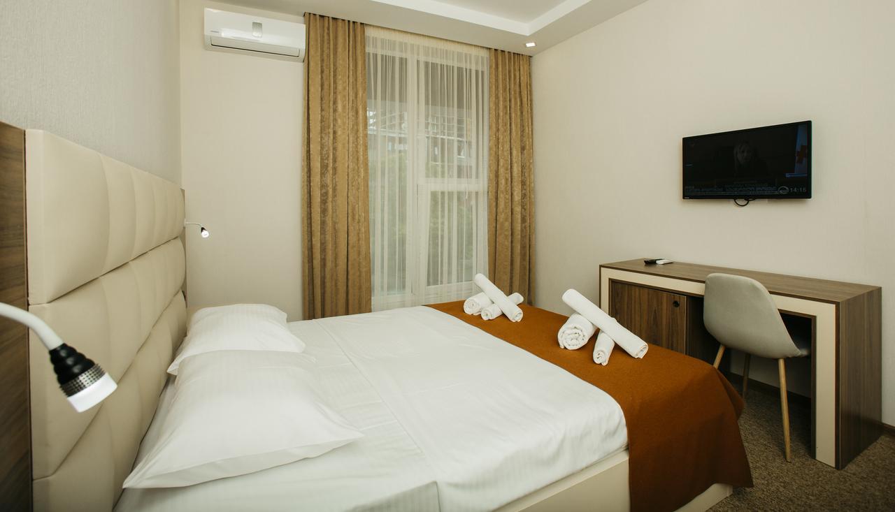 City Hotel 바투미 외부 사진