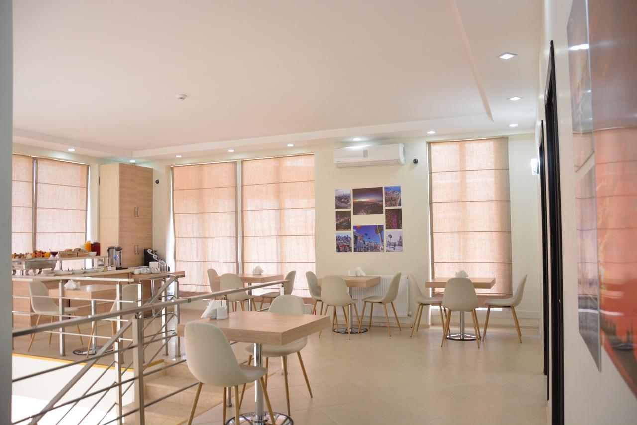 City Hotel 바투미 외부 사진